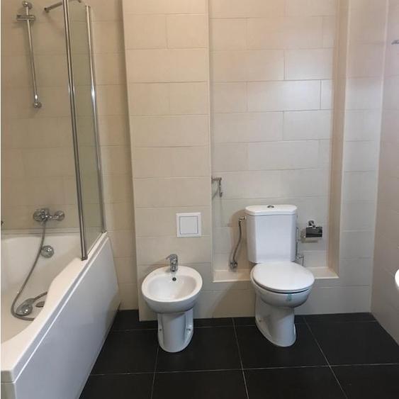 Apartament cu 4 camere decomandat în Herăstrău