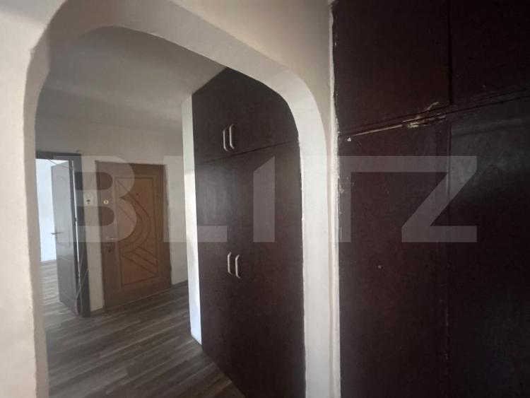 Apartament cu 2 camere decomandat în Cornitoiu