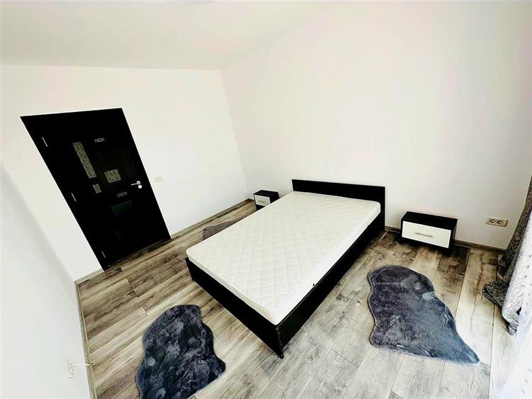 Apartament cu 3 camere decomandat în Valea Lupului