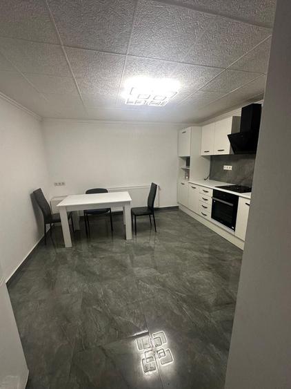 Casă individuală cu 8 camere cu Canalizare în Sălaj