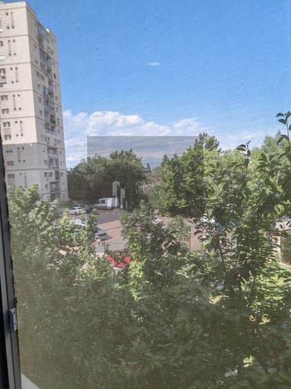 Apartament cu 3 camere decomandat în 1 Decembrie 1918
