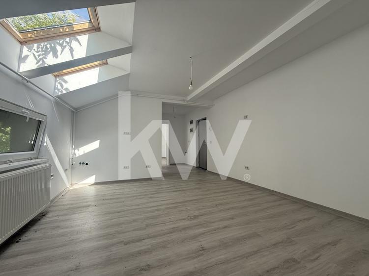 Apartament cu 3 camere semidecomandat în Stupini