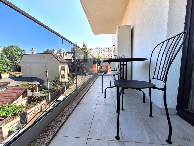 Inchiriere apartament 2 camere Mihai Bravu / loc de parcare inclus / centrala - 9