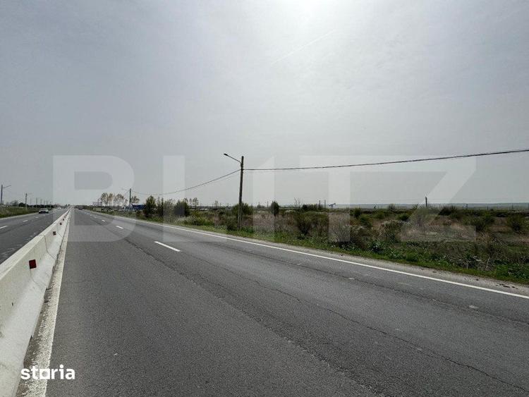 Teren de 10763 mp, în Coțofenii din Față