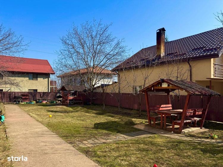Apartament cu 2 camere decomandat, mobilat în Strugurilor
