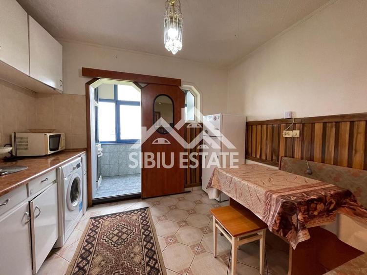Apartament cu 2 camere decomandat, mobilat în Vasile Aaron