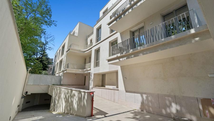 Apartament cu 3 camere decomandat, mobilat în Universitate