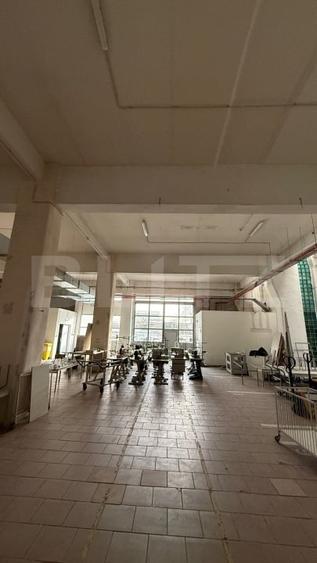 Spațiu industrial, de 1,625 mp, în Iris