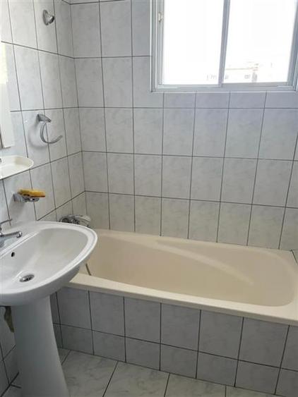 Apartament cu 2 camere semidecomandat, mobilat în Cișmigiu