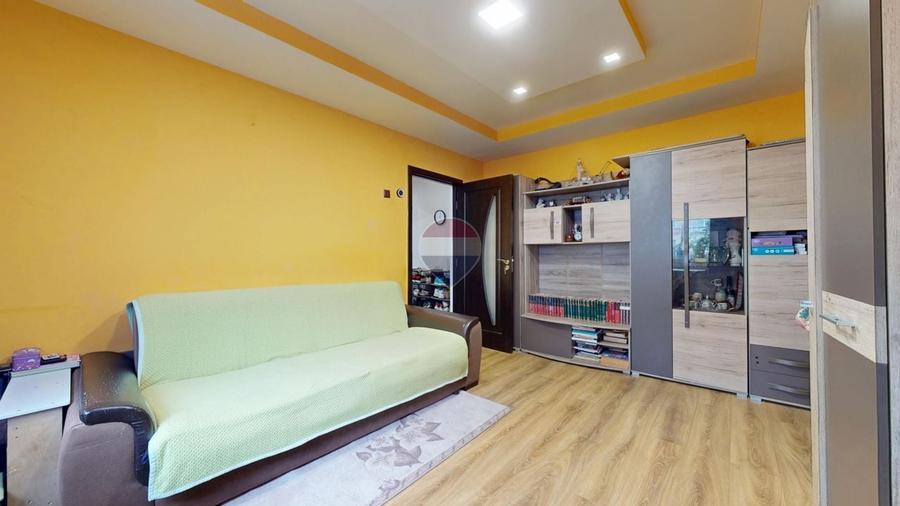 Apartament 3 camere cu potențial | Parcare și beci | Zonă liniștită - 1