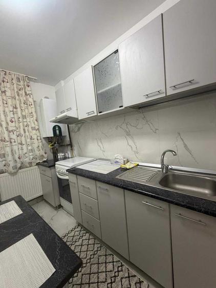 Inchiriez garsoniera confort 1 Onesti strada Belvedere in bloc de apartamente - 1