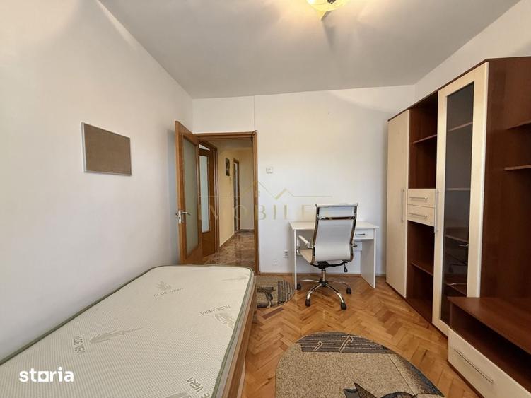 Apartament cu 3 camere în Zorilor