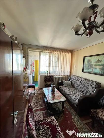 Apartament cu 2 camere semidecomandat în Semicentral