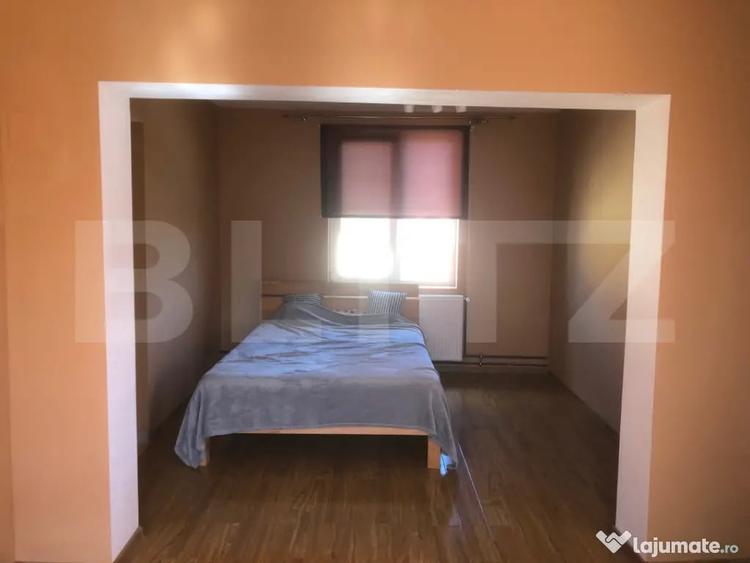 Casă cu 5 camere cu Teren 3000 Mp în Botiz