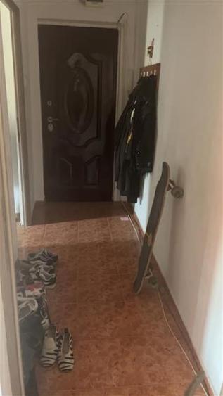 Apartament cu 2 camere decomandat, mobilat în Dâmbovița