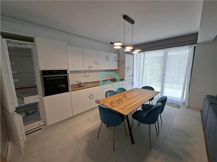 Apartament cu 3 camere decomandat în Drumul Poienii
