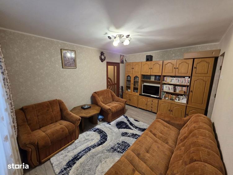 Apartament cu 2 camere în Viziru 3