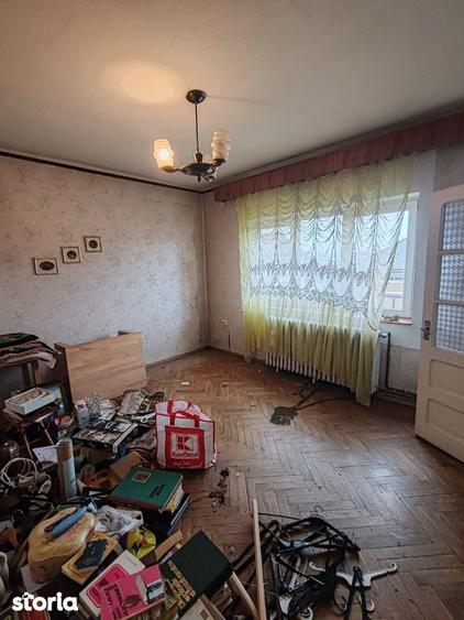 Casa spatioasa cu teren generos, aproape de centrul orasului Targu Lap - 18