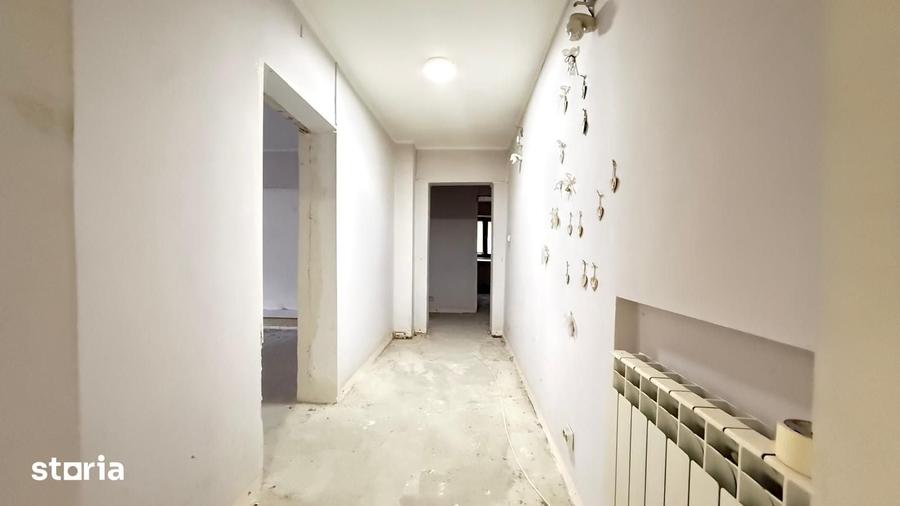 Apartament cu 4 camere în Decebal