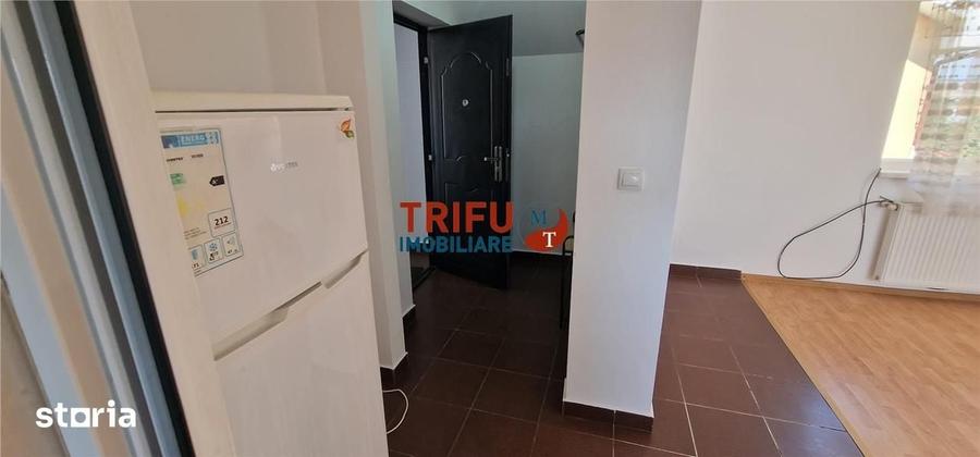 Apartament cu 2 camere semidecomandat în Micești