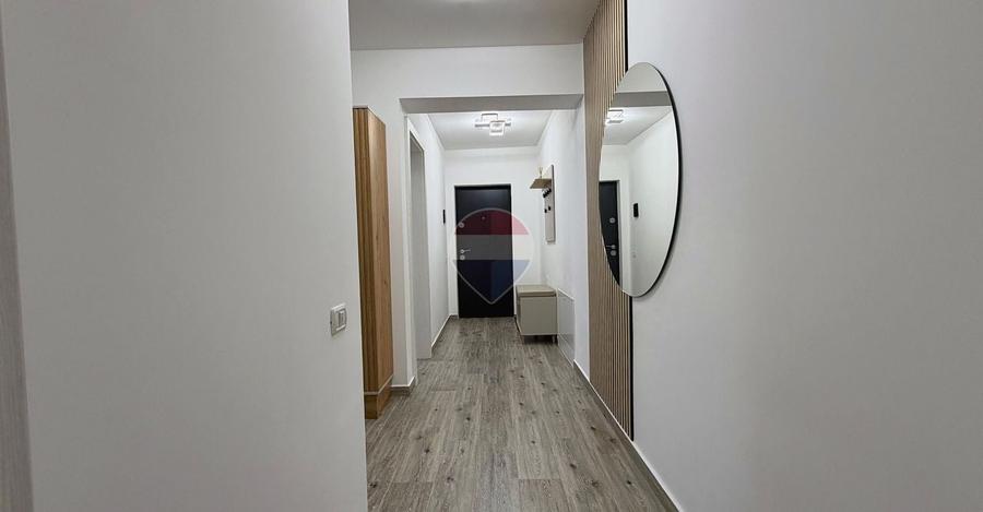 Apartament cu 2 camere decomandat, mobilat în Tractorul