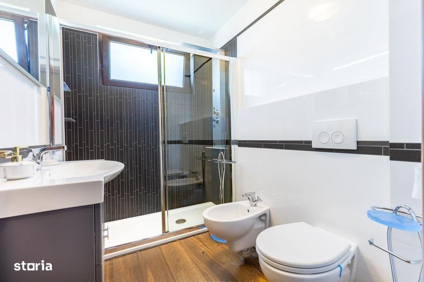 Apartament cu 3 camere decomandat în Băneasa