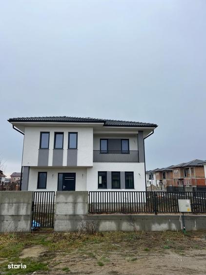 Casă cu 3 camere decomandat cu Teren 450 Mp în Lucian Blaga