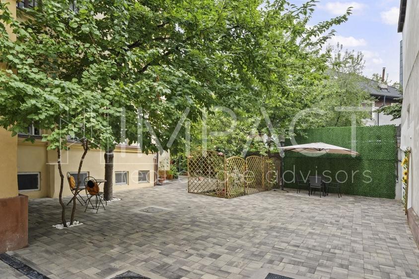 APARTAMENT DEOSEBIT CU 3 CAMERE IN VILA || CURTE - 18