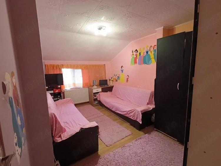 Apartament cu 3 camere decomandat în Șagului