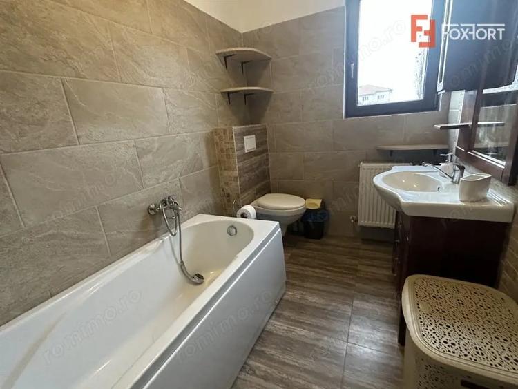 Casă cu 3 camere cu Teren 100 Mp în Buziașului