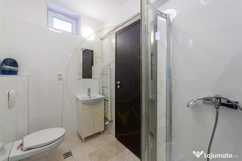 Casă cu 5 camere cu Teren 1255 Mp în Ștefănești