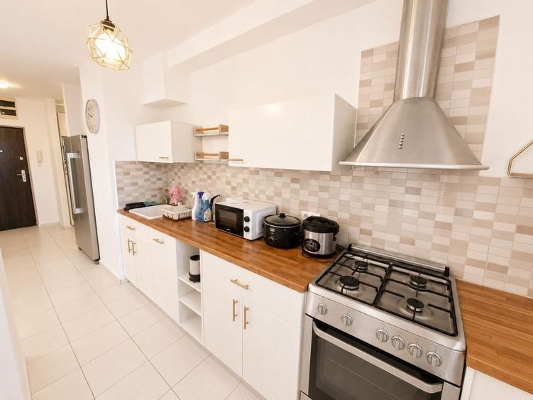 Apartament cu 2 camere decomandat, mobilat în Berceni