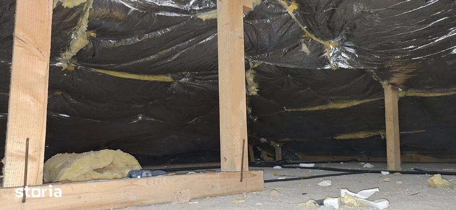 Casă cu 3 camere cu Teren 270 Mp în Central