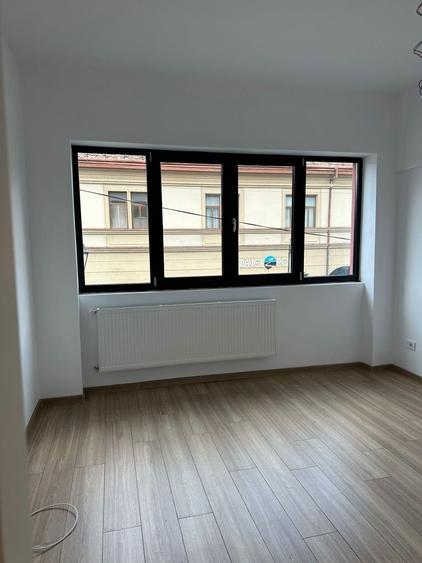 Spațiu comercial, de 35 mp, în Central