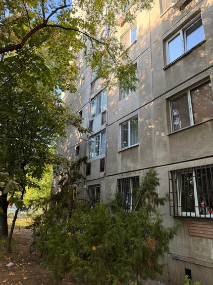 Apartament cu 2 camere decomandat în Rahova