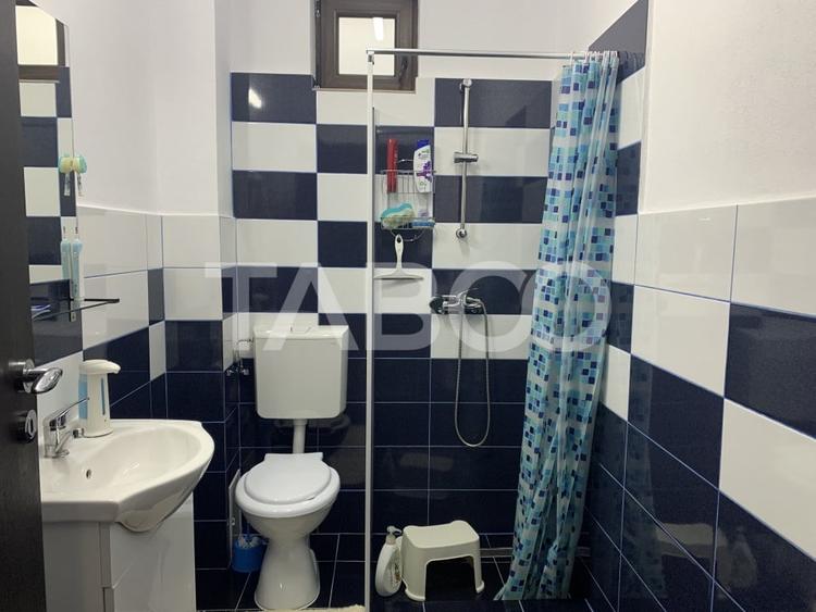 Casă individuală cu 8 camere cu Teren 575 Mp în Porumbacu de Sus