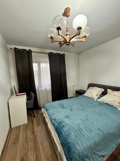 Apartament cu 2 camere decomandat, mobilat în Eroii Revoluției