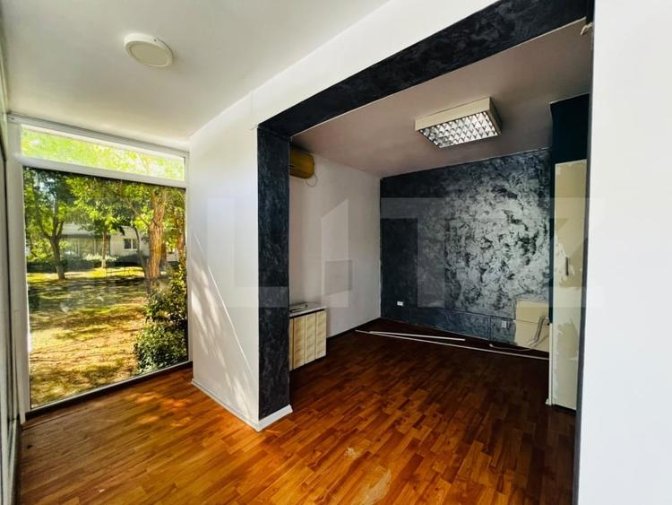 Garsonieră decomandată în Tudor