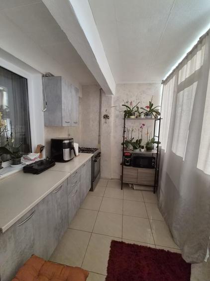 Apartament cu 2 camere decomandat în Micro 13