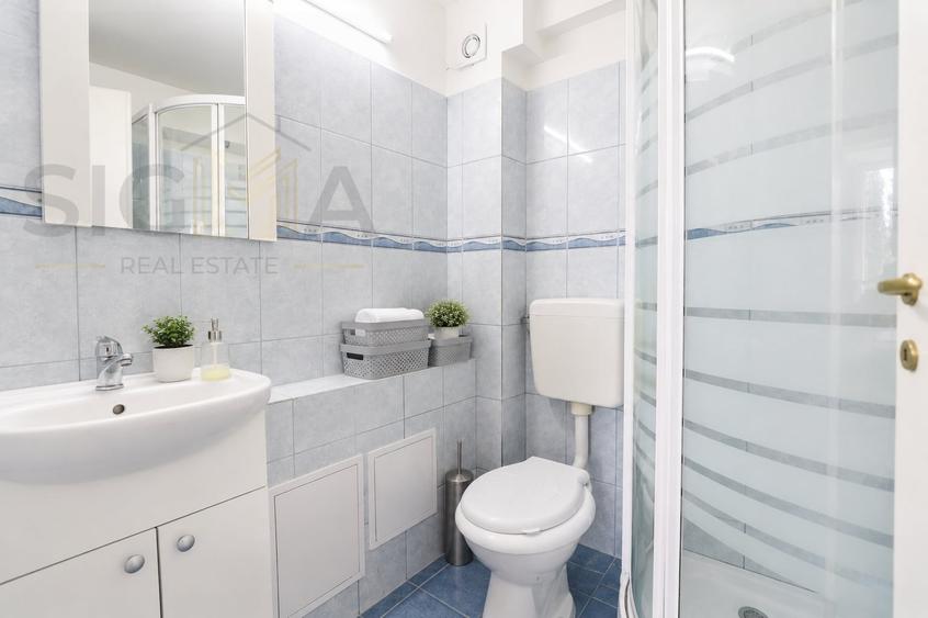 Duplex cu 10 camere cu Canalizare în Zorilor