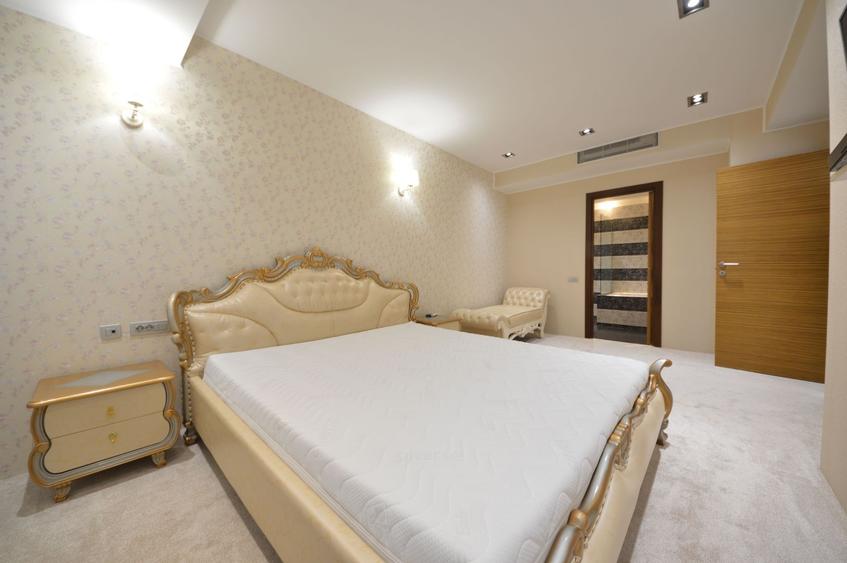 Apartament cu 3 camere semidecomandat, mobilat în Șoseaua Nordului