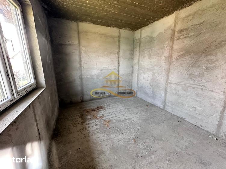 Casă cu 3 camere cu Teren 370 Mp în Săucești