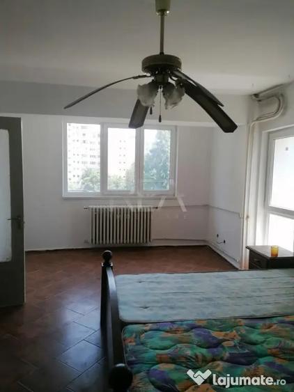 Apartament cu 3 camere decomandat în Gorjului