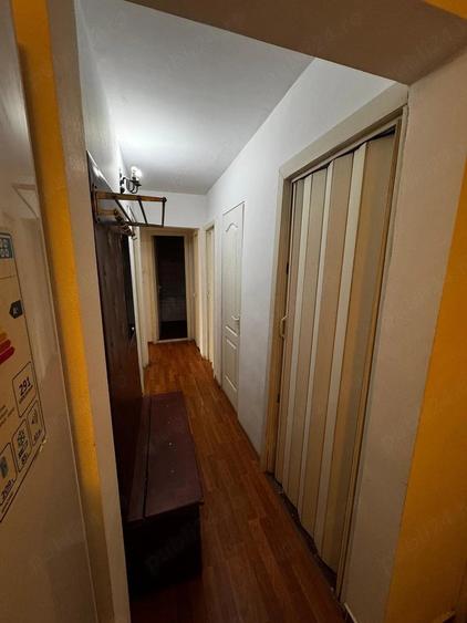 Apartament cu 3 camere decomandat în Complex Studențesc