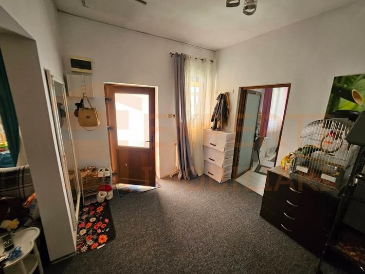 Casă individuală cu 3 camere cu Canalizare în Tomis II