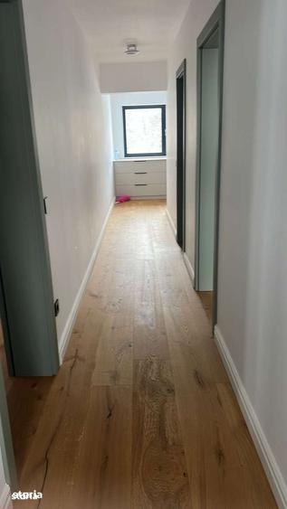 Casă cu 5 camere cu Teren 499 Mp în Central