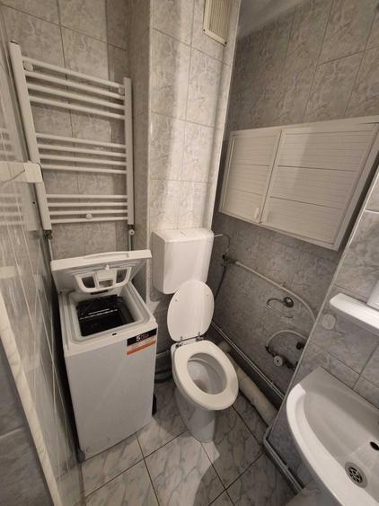 Garsonieră decomandată în Popa Șapcă