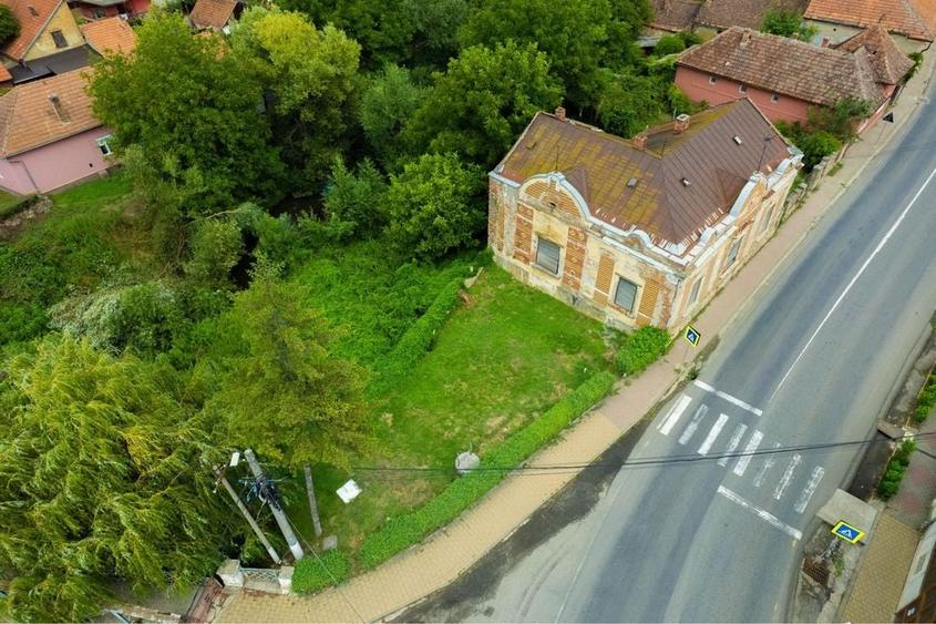 Casă cu 4 camere în Central