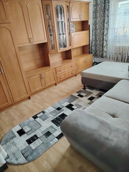 Apartament cu 2 camere decomandat în Hunedoara