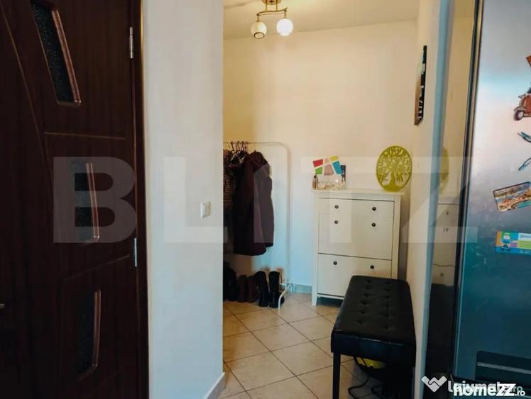 Apartament cu 3 camere decomandat în Sânpetru